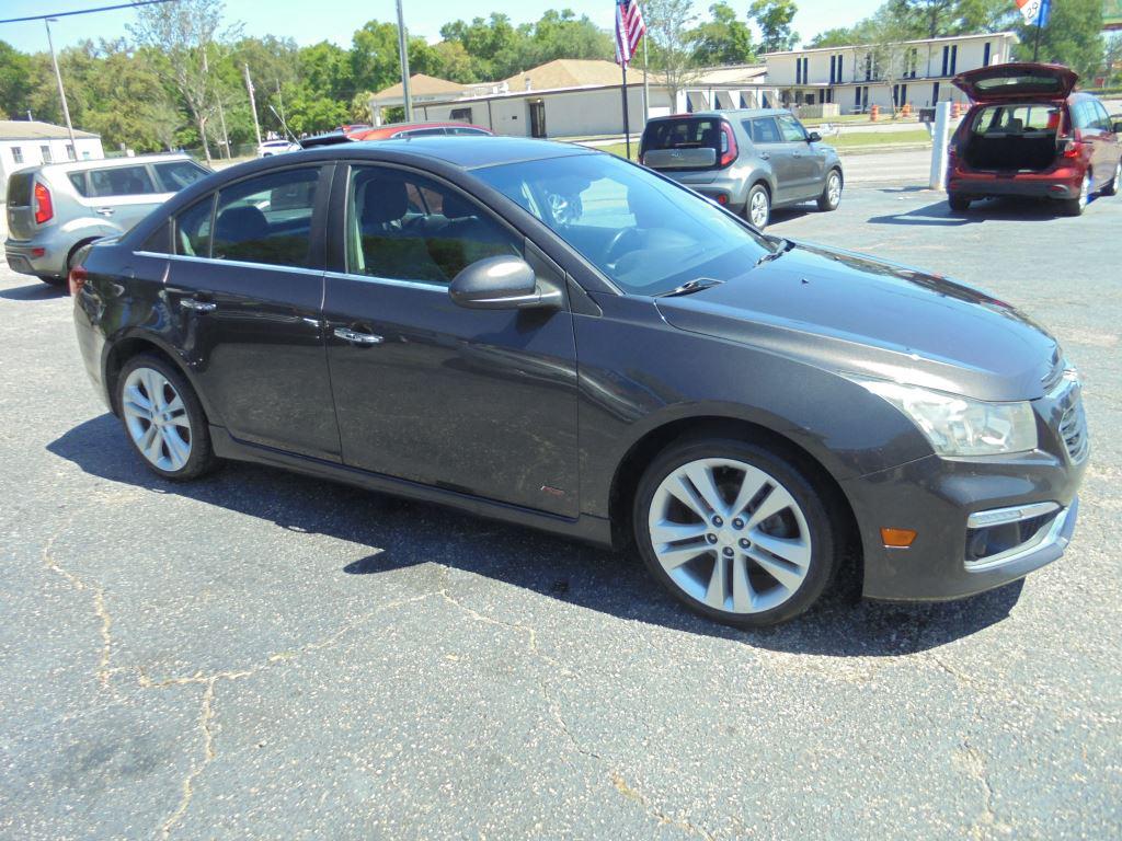 2015 Chevrolet Cruze - $7,650