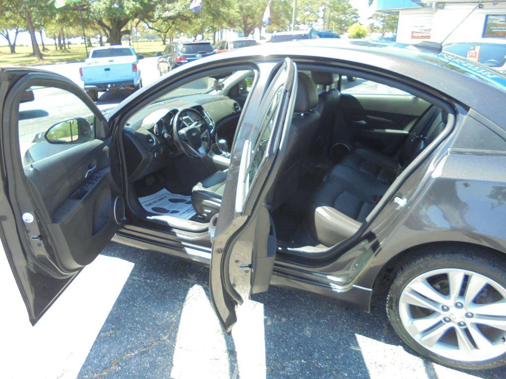 2015 Chevrolet Cruze - $7,650