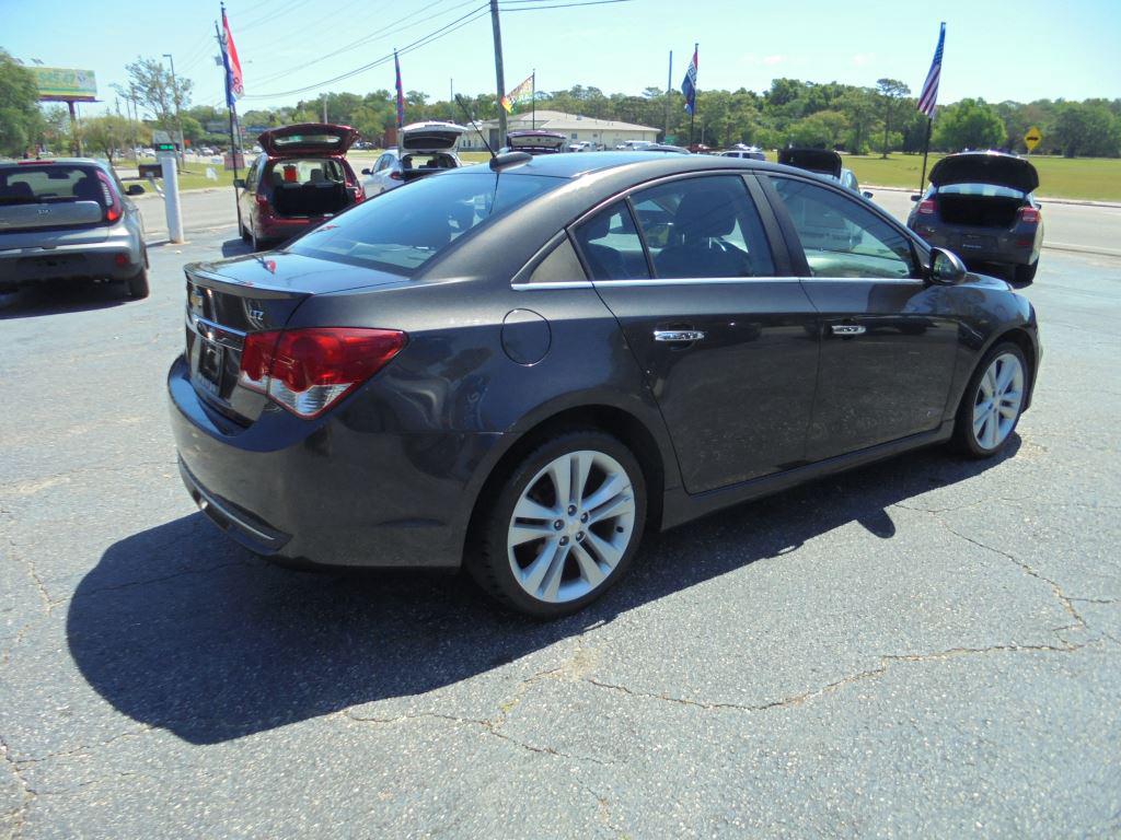 2015 Chevrolet Cruze - $7,650