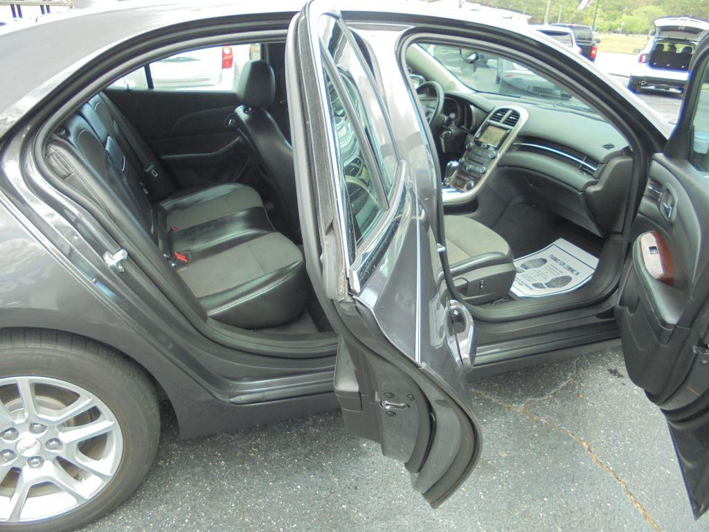 2013 Chevrolet Malibu - $6,988