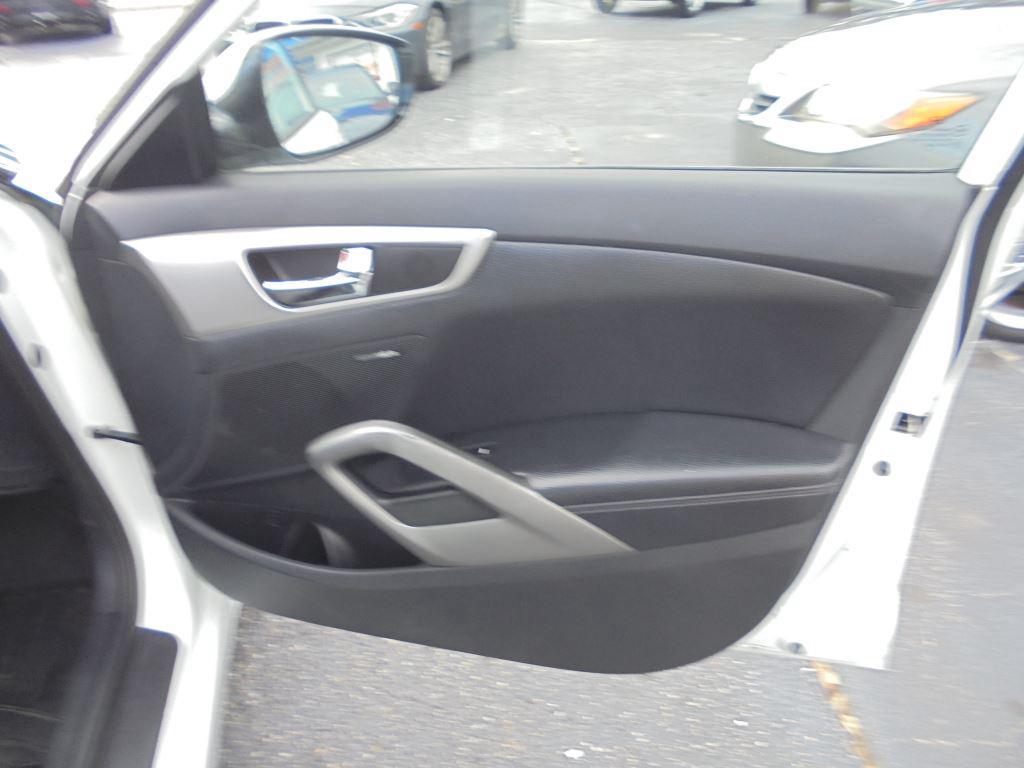 2013 Hyundai Veloster - $7,988