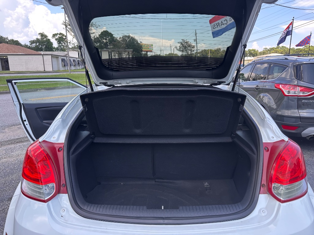 2013 Hyundai Veloster - $6,488