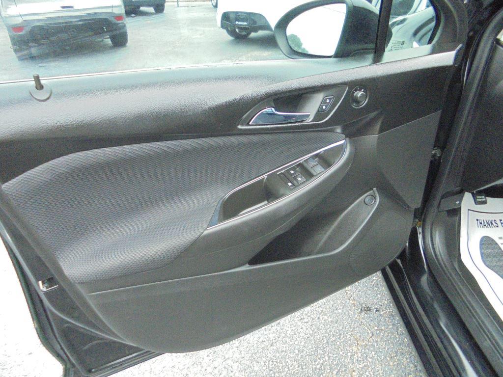 2016 Chevrolet Cruze - $7,988