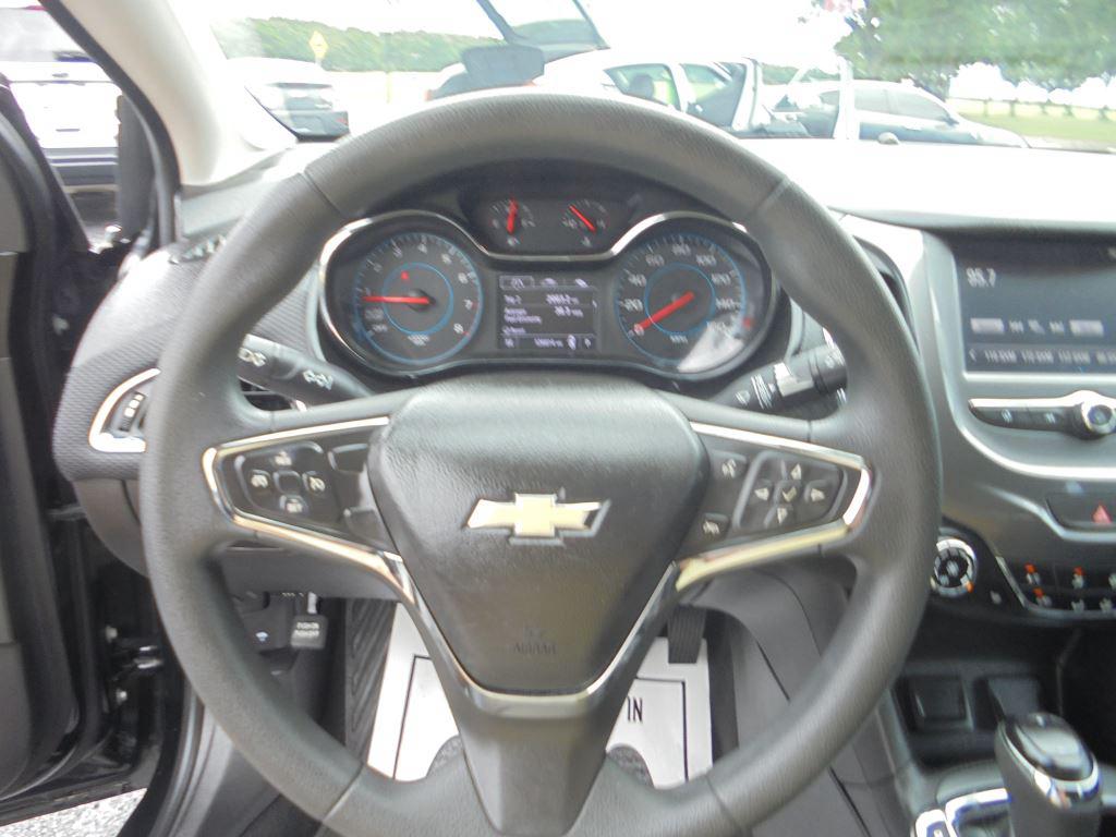 2016 Chevrolet Cruze - $7,988