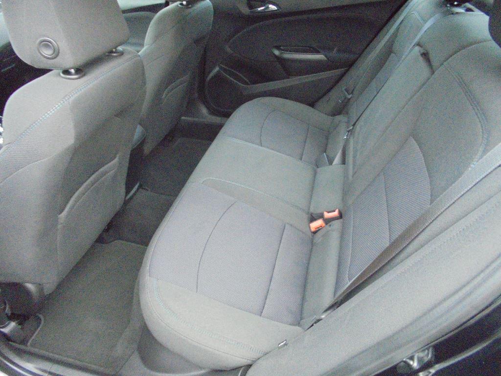 2016 Chevrolet Cruze - $7,988