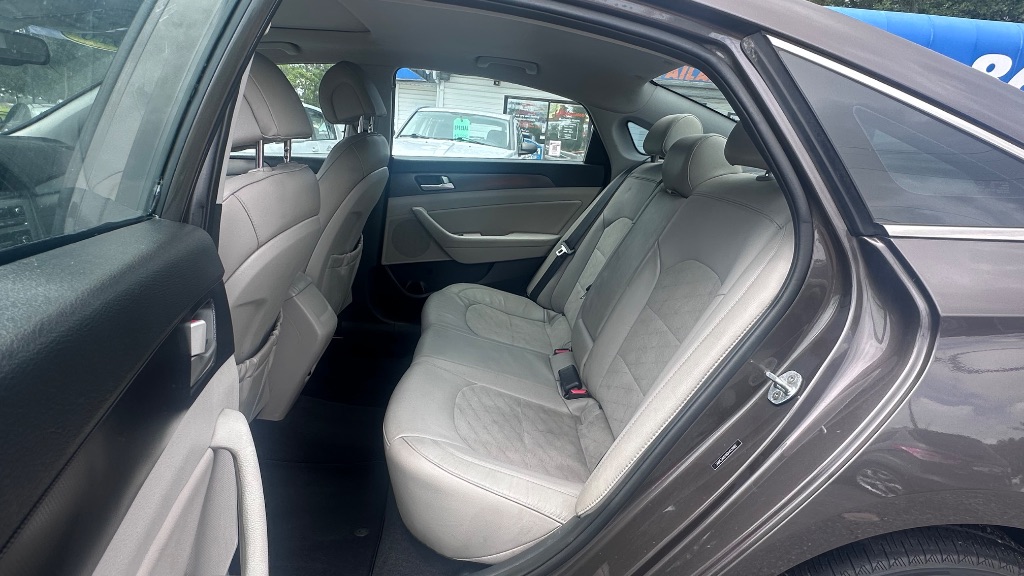 2016 Hyundai Sonata - $9,988