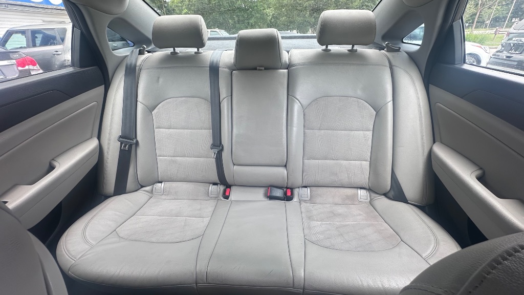 2016 Hyundai Sonata - $9,988