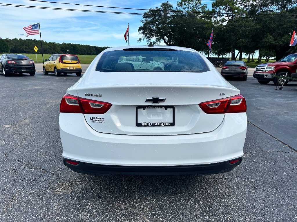 2016 Chevrolet Malibu - $7,988