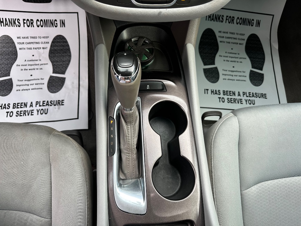 2016 Chevrolet Malibu - $7,988