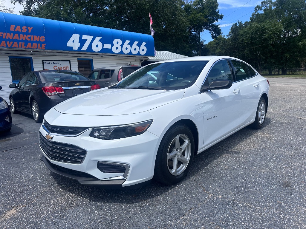 2018 Chevrolet Malibu - $10,988