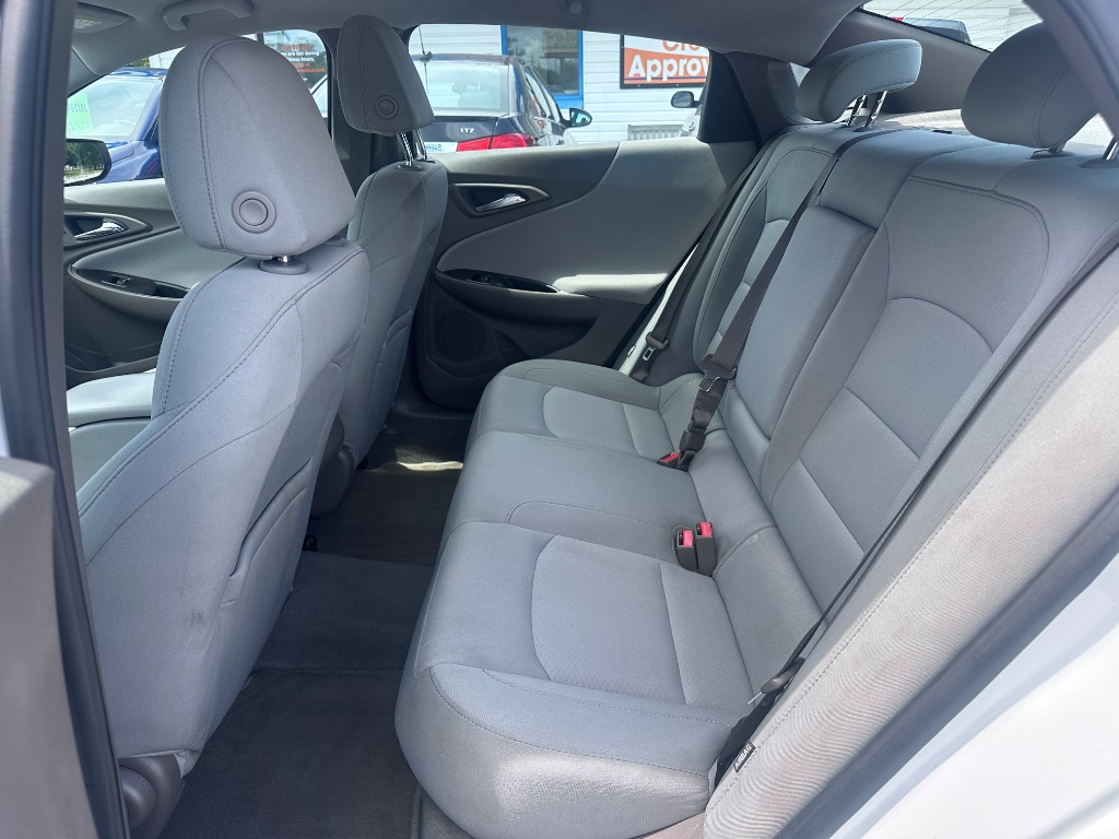 2018 Chevrolet Malibu - $10,988