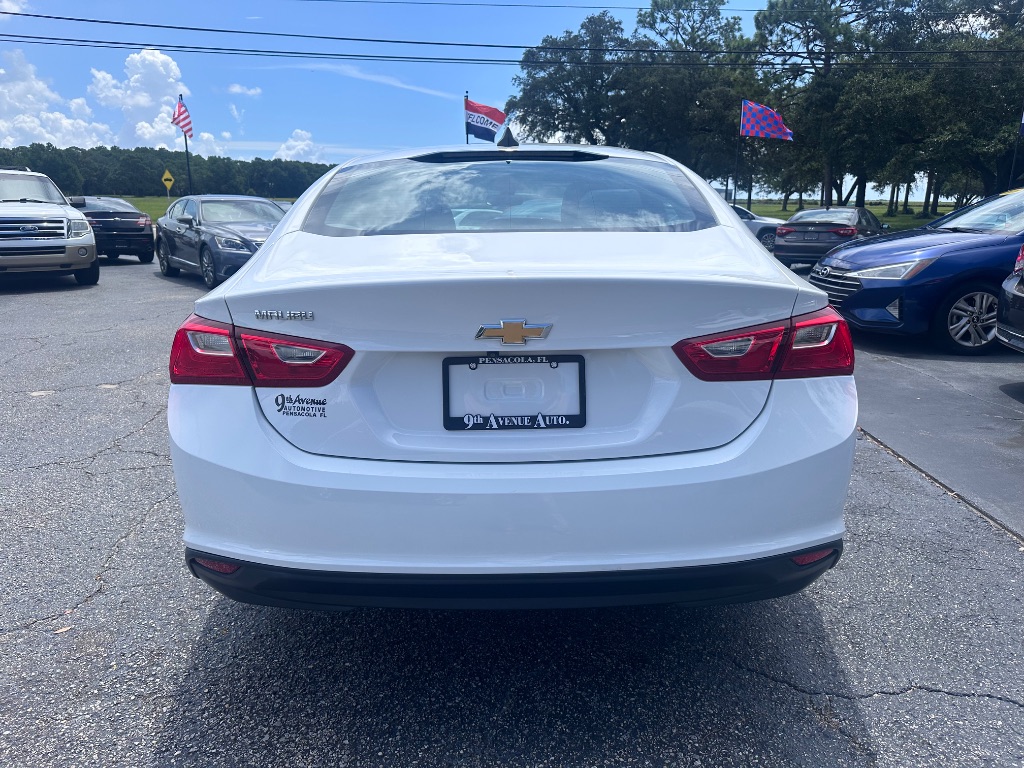 2018 Chevrolet Malibu - $10,988