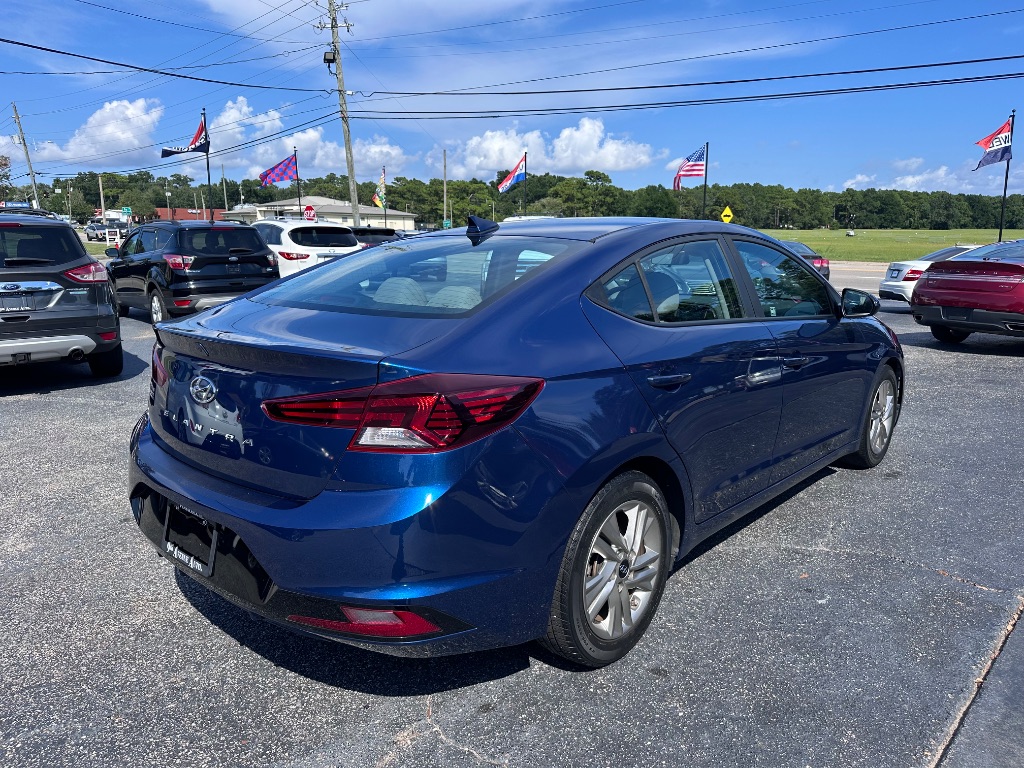 2020 Hyundai Elantra - $11,988