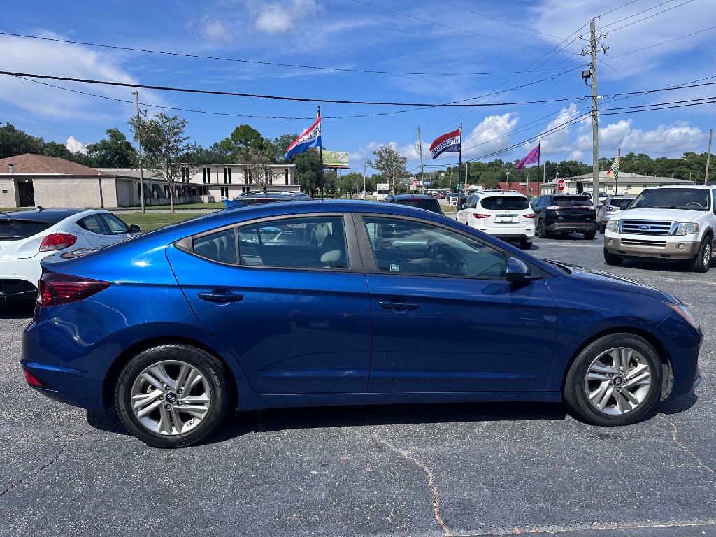 2020 Hyundai Elantra - $11,988