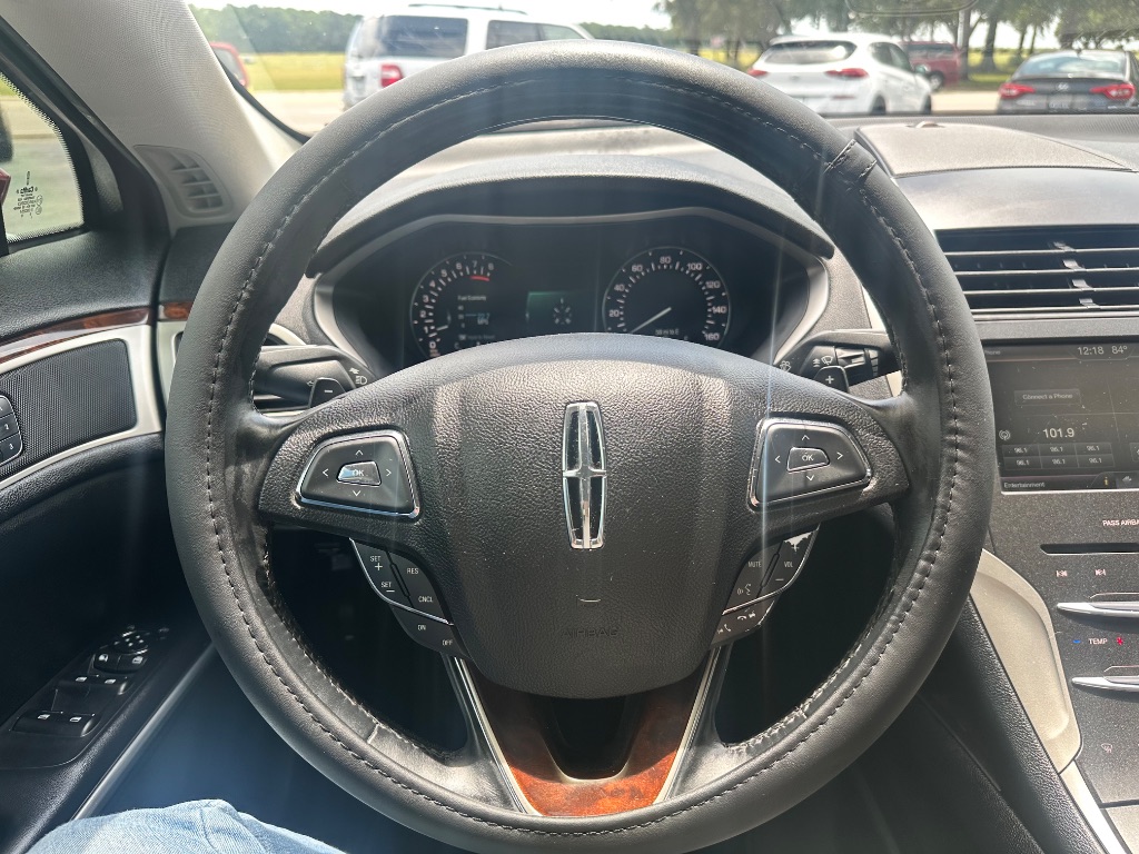 2016 Lincoln MKZ - $10,788
