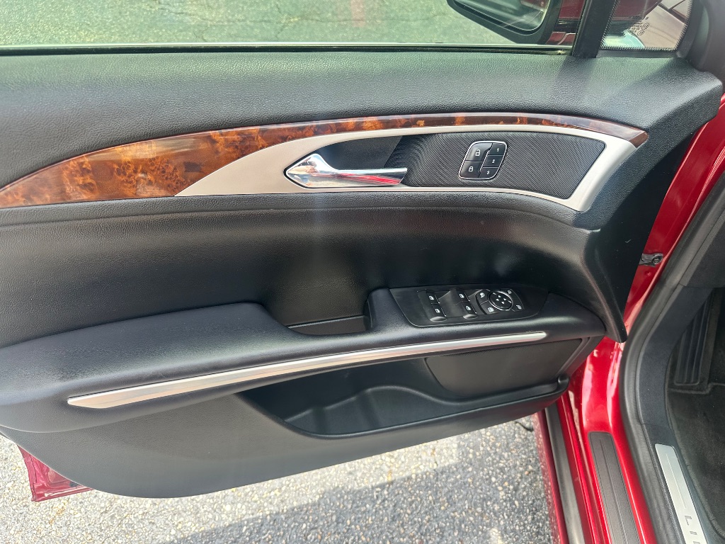 2016 Lincoln MKZ - $10,788