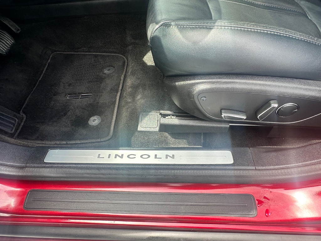 2016 Lincoln MKZ - $10,788