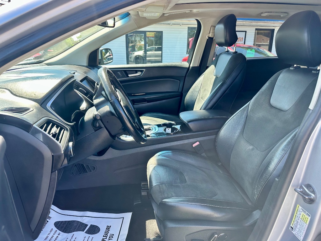 2015 Ford Edge - $9,988
