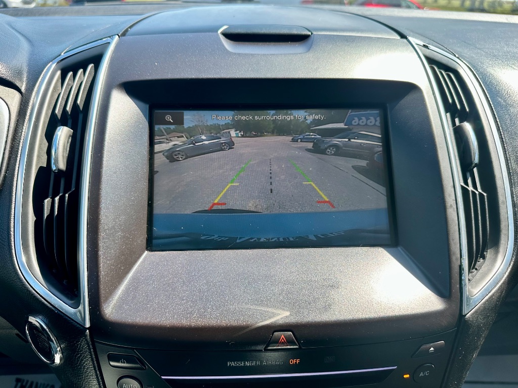 2015 Ford Edge - $9,988