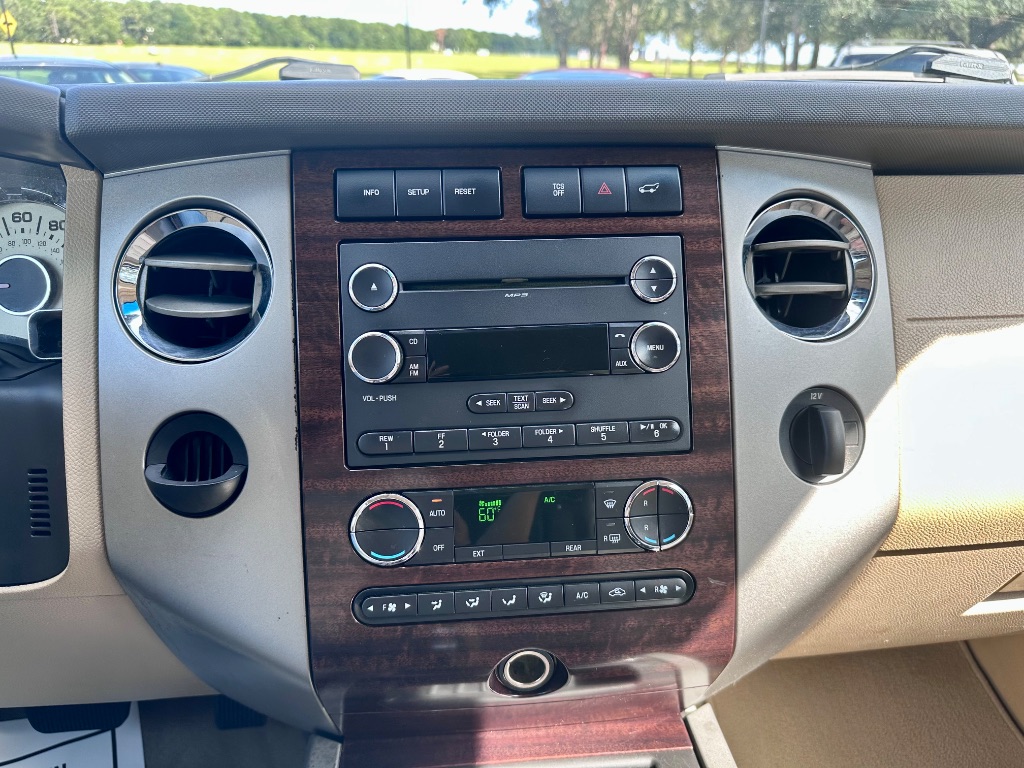 2012 Ford Expedition - $7,988