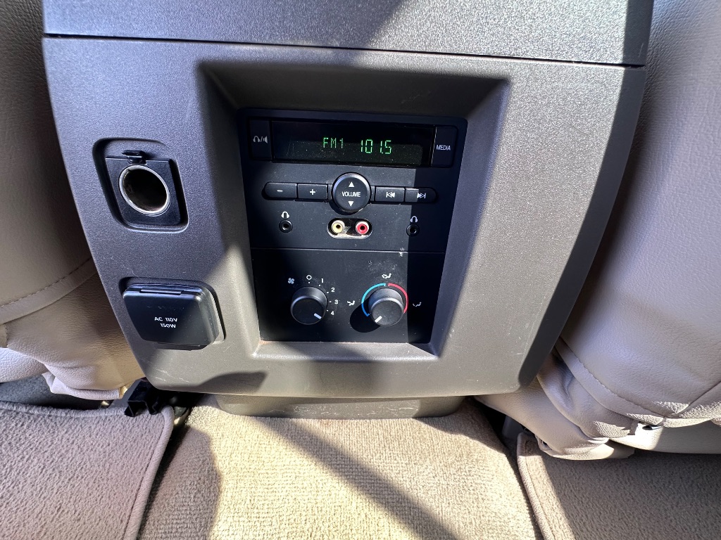 2012 Ford Expedition - $7,988
