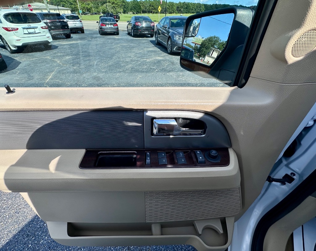 2012 Ford Expedition - $7,988