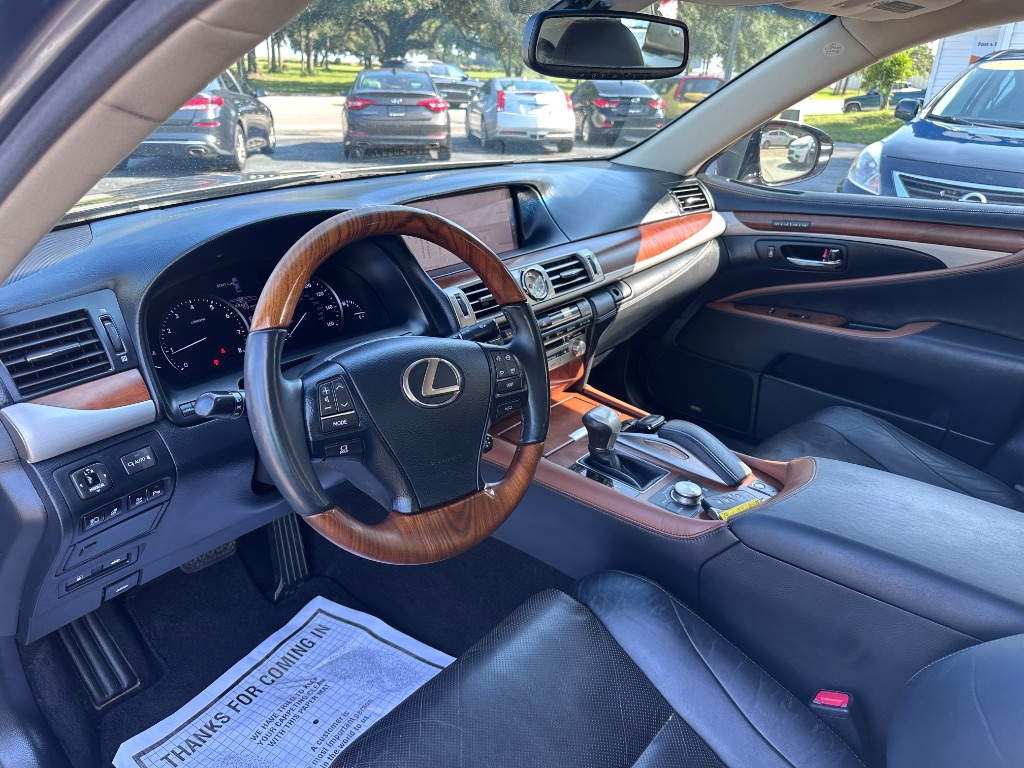 2017 Lexus LS - $31,988