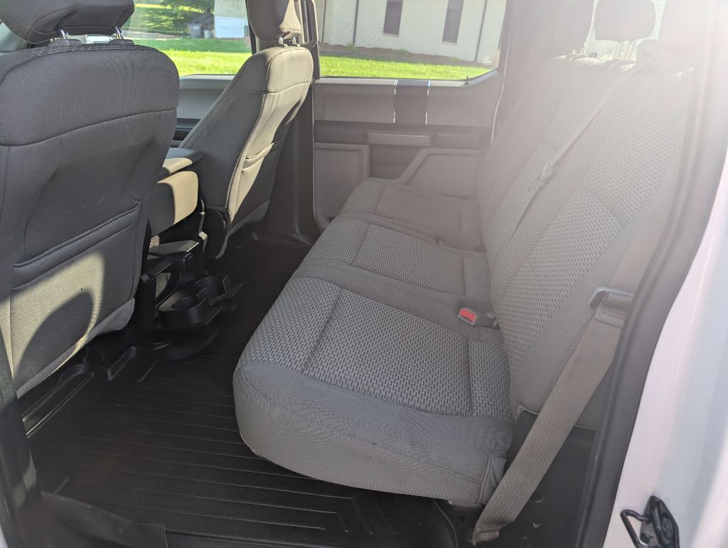 2015 Ford F150 XLT photo