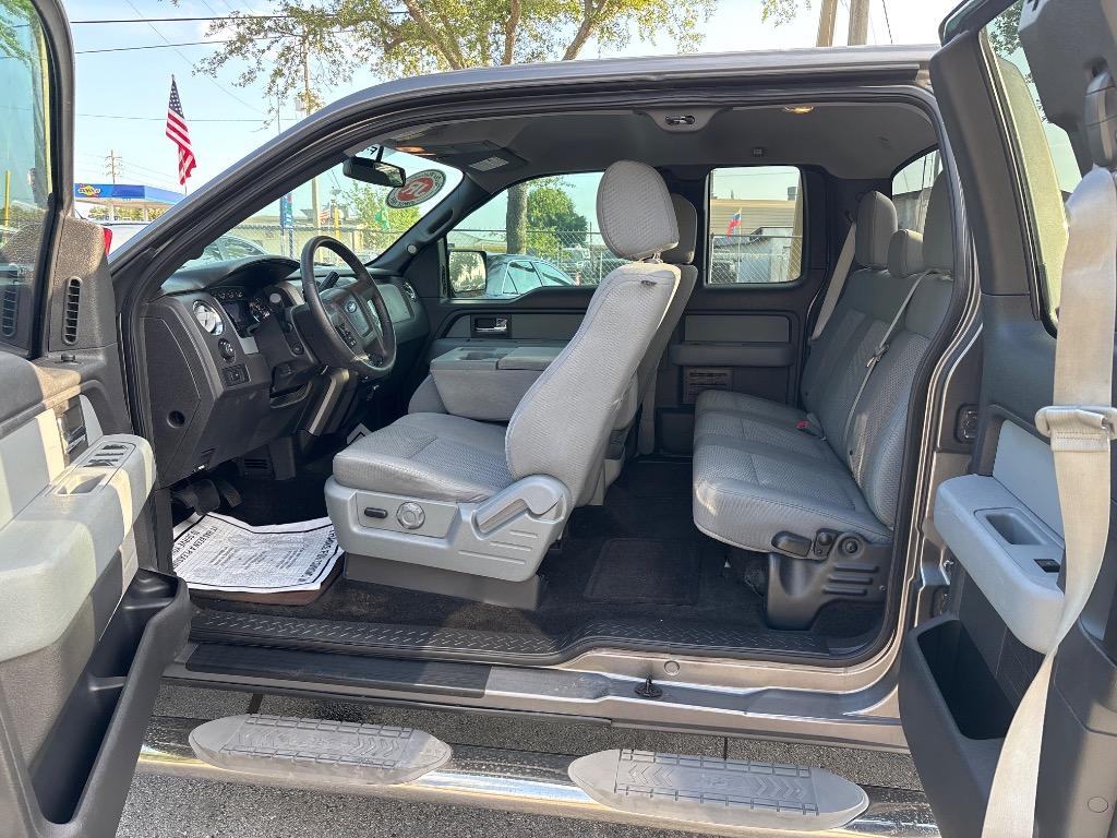 2013 Ford F-150 Lariat photo