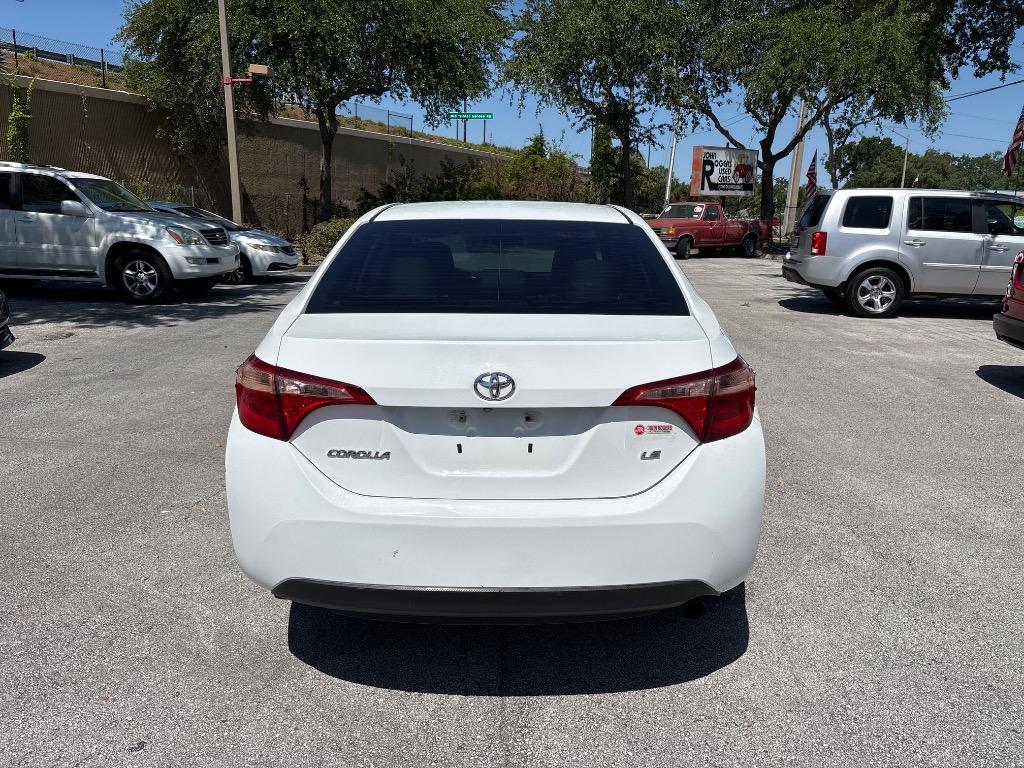 2018 Toyota Corolla LE photo