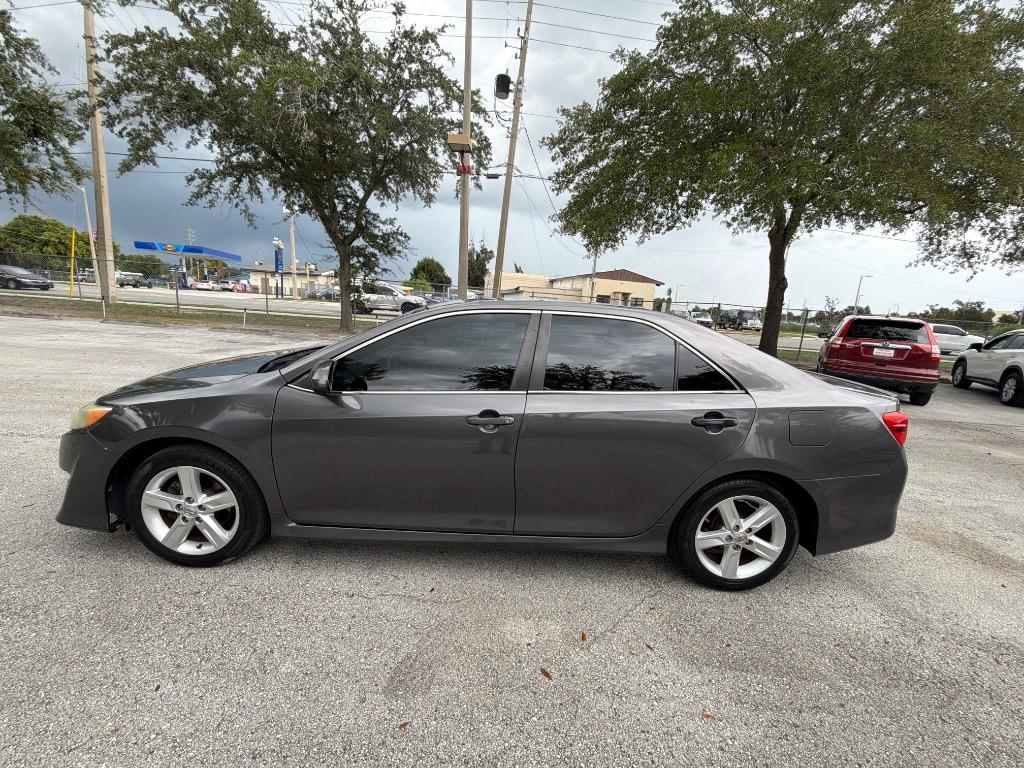 2014 Toyota Camry - $7,995