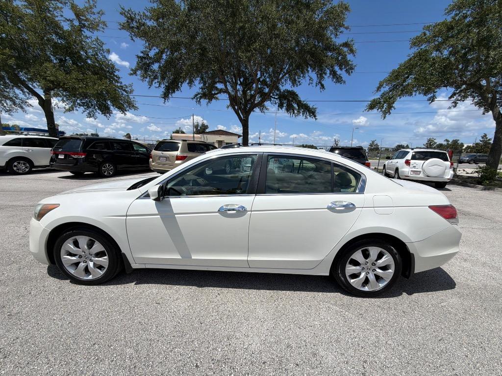 2009 Honda Accord - $7,995