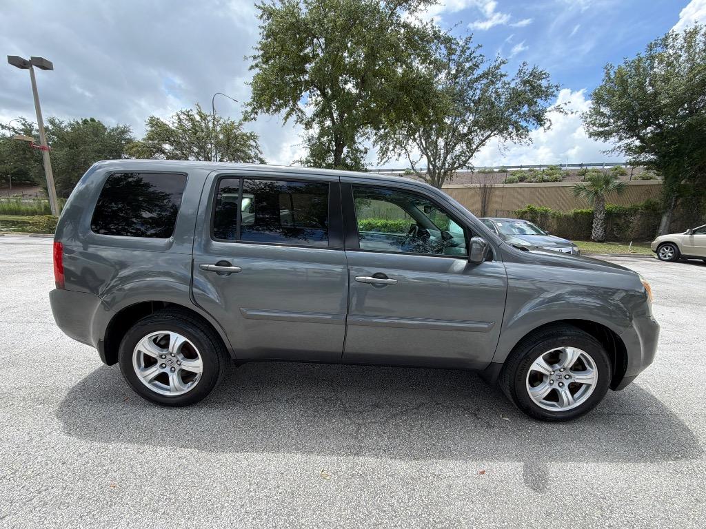 2013 Honda Pilot - $8,995