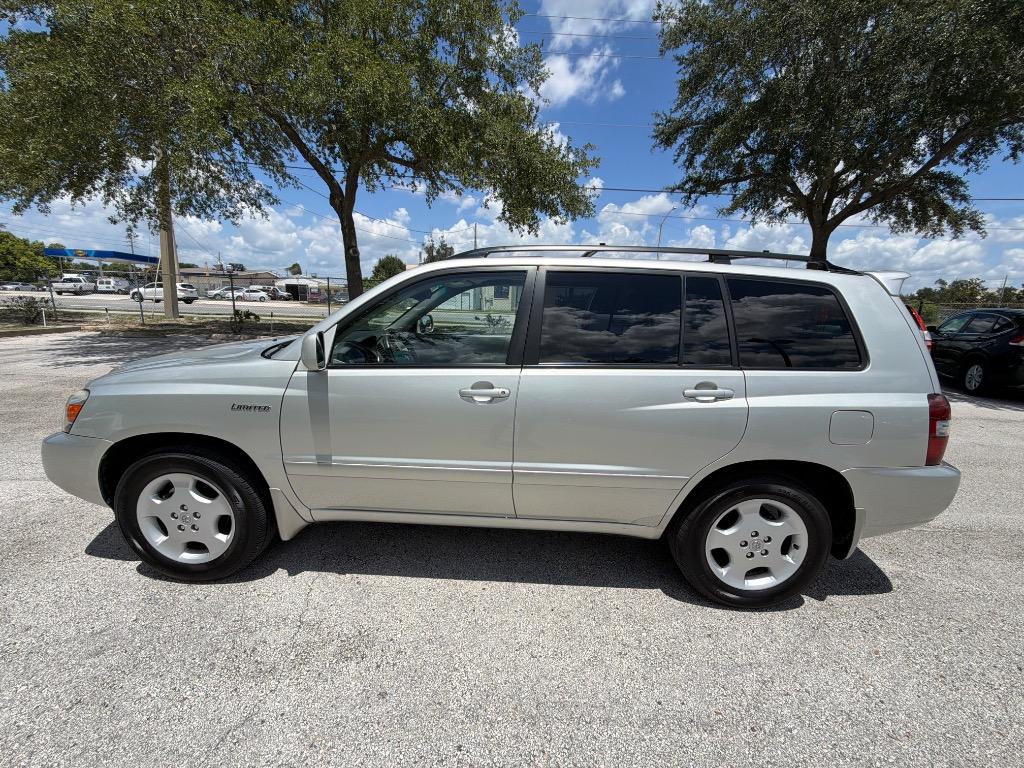 2004 Toyota Highlander - $6,495