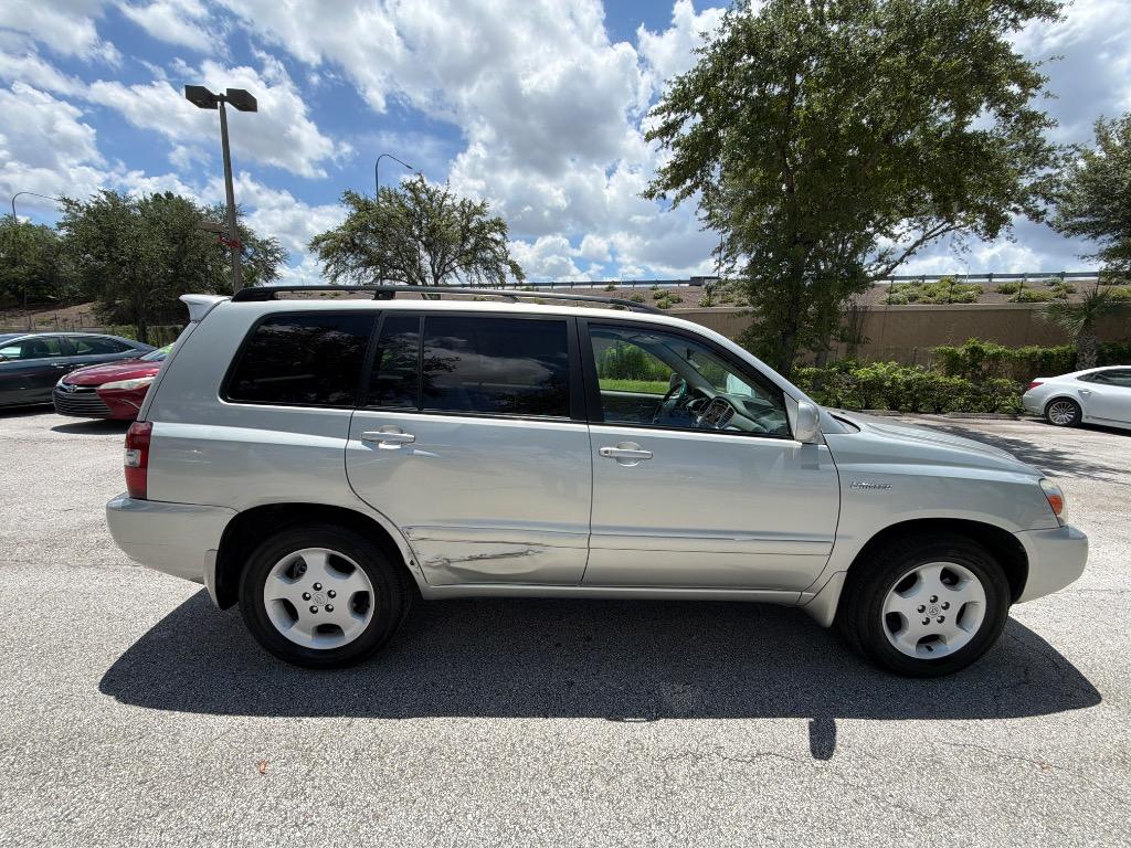 2004 Toyota Highlander - $6,495