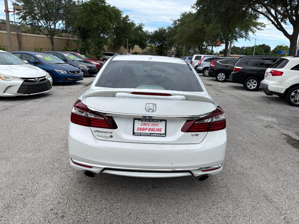 2016 Honda Accord - $9,995