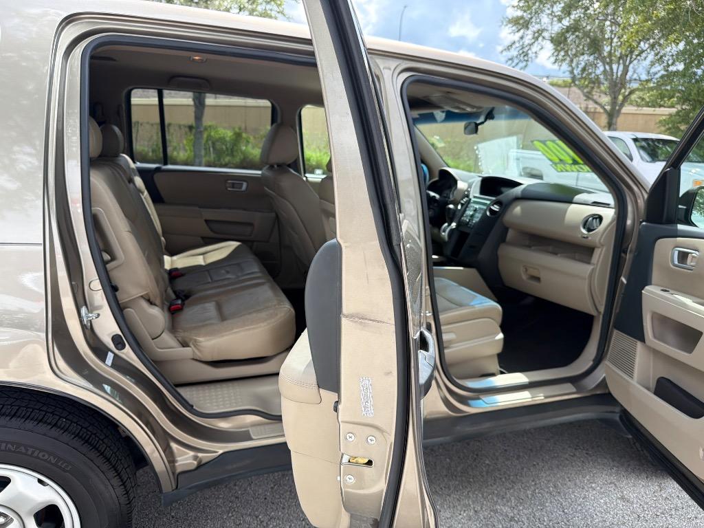 2011 Honda Pilot - $7,995