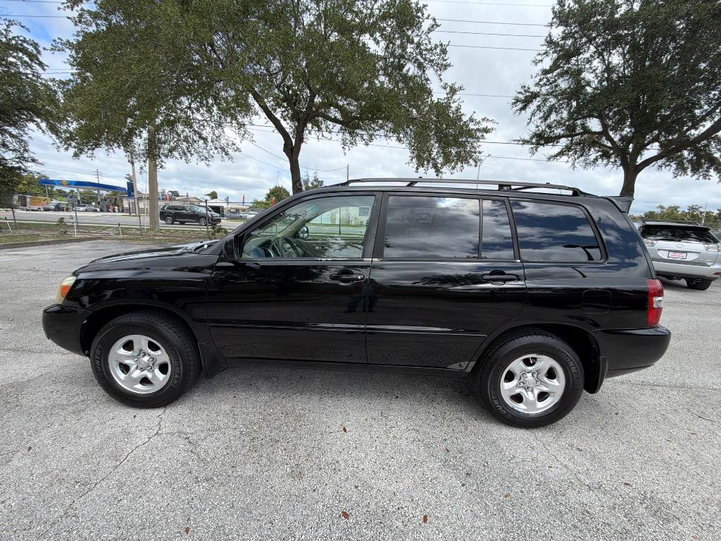 2007 Toyota Highlander - $7,495