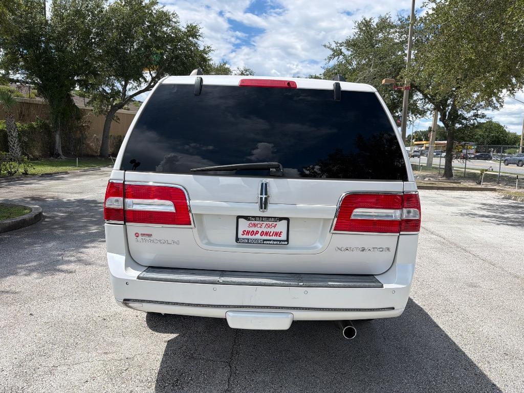 2011 Lincoln Navigator - $7,995