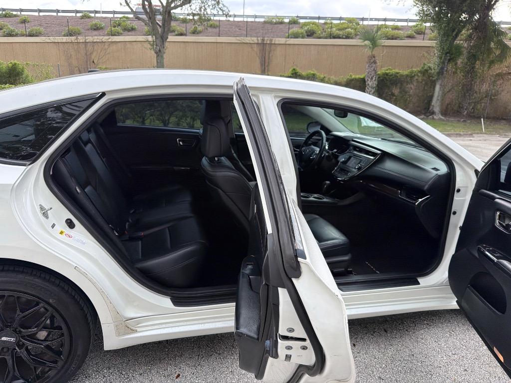 2013 Toyota Avalon - $7,995