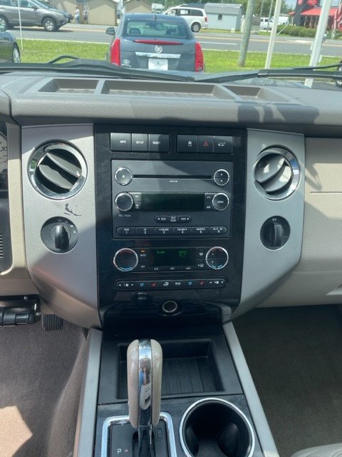 2011 Ford Expedition EL Limited photo