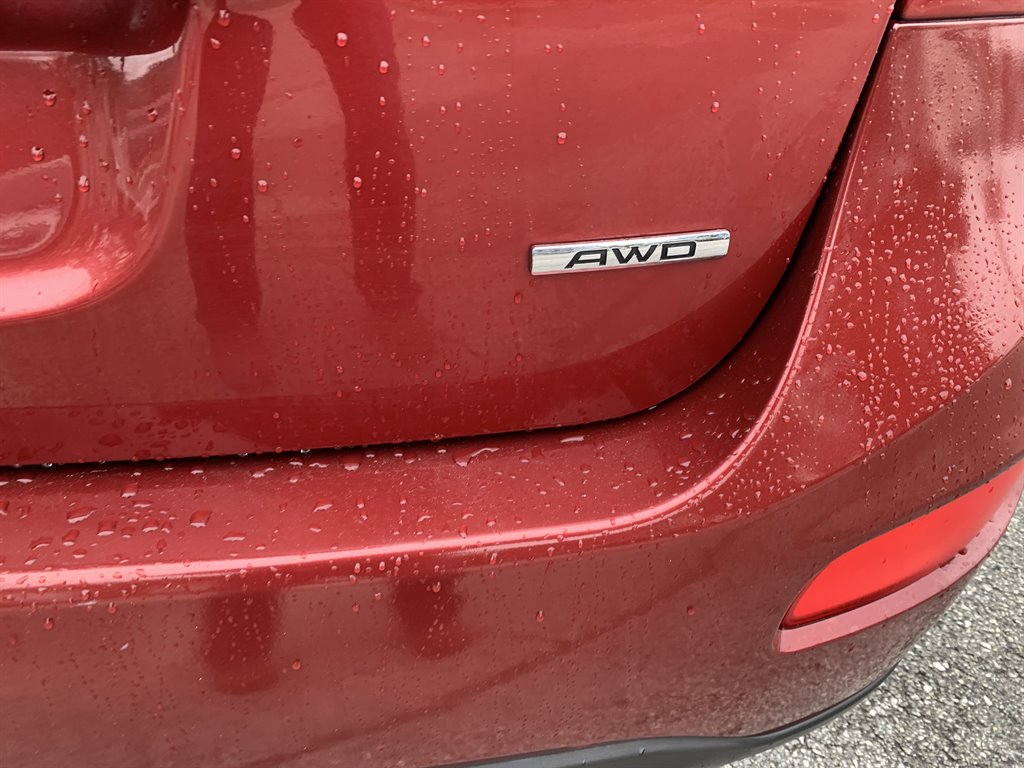 2012 Hyundai Santa Fe SE photo