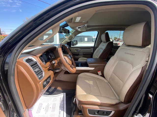 2020 RAM 1500 Laramie photo