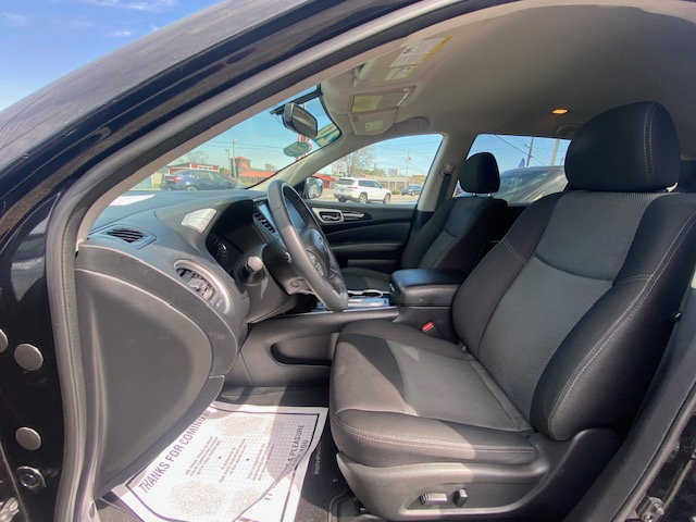 2020 Nissan Pathfinder SV photo