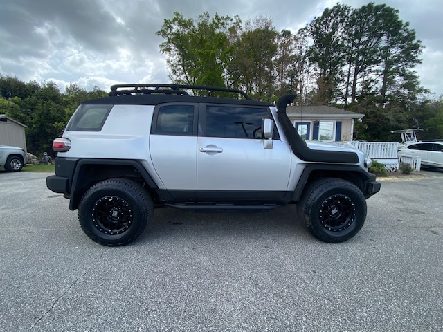 2007 Toyota FJ Cruiser photo