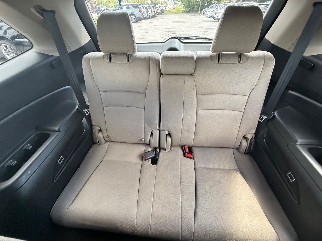 2017 Honda Pilot - $8,950