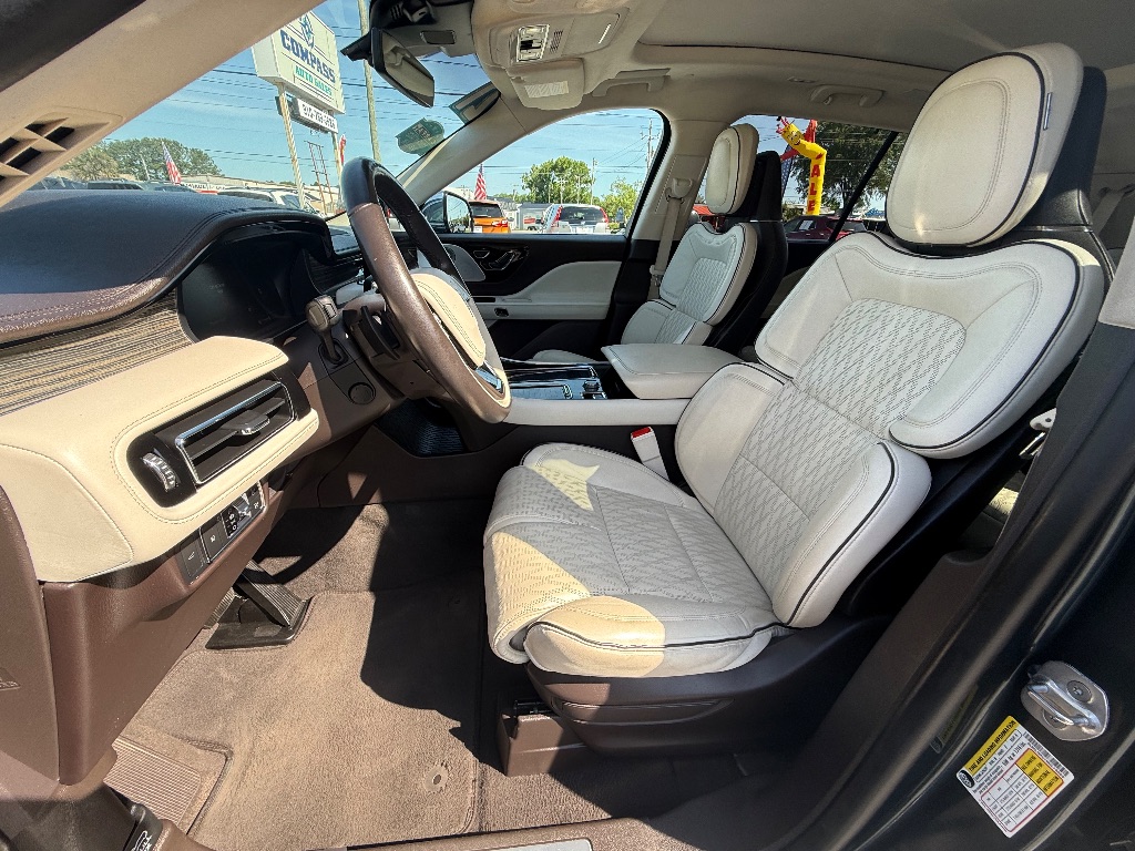 2021 Lincoln Aviator - $31,950