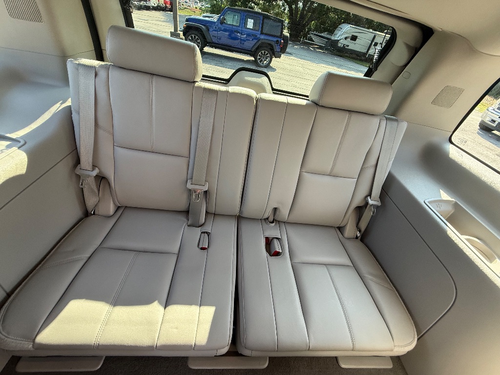 2013 Chevrolet Tahoe - $12,950