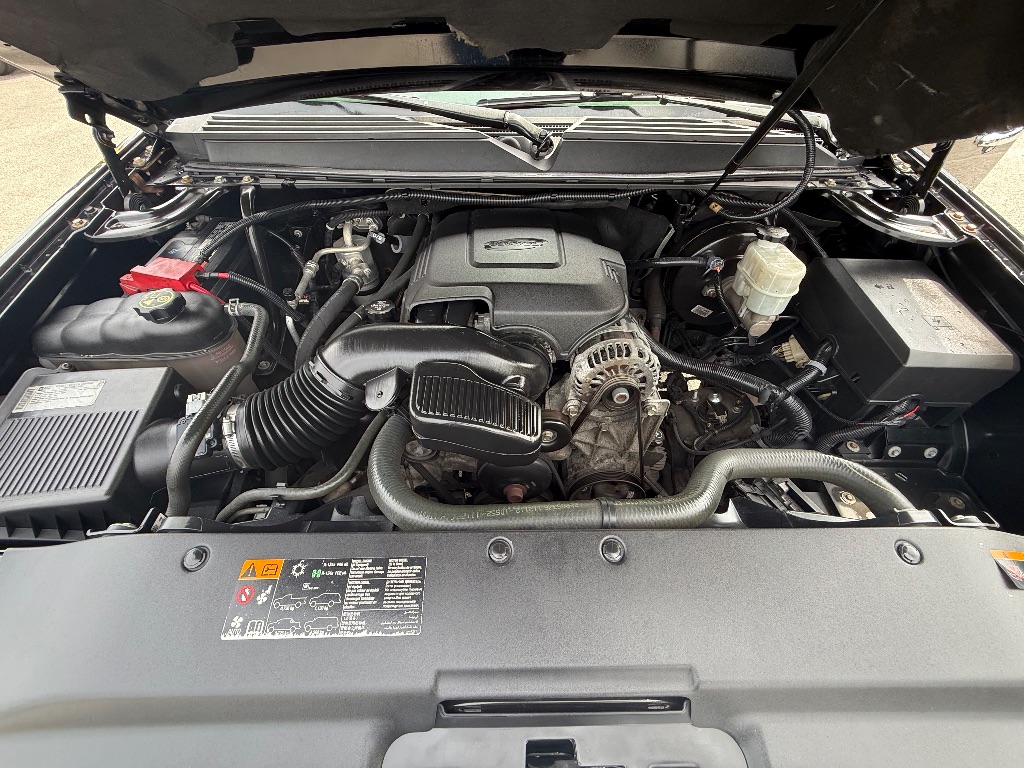 2013 Cadillac Escalade - $25,950