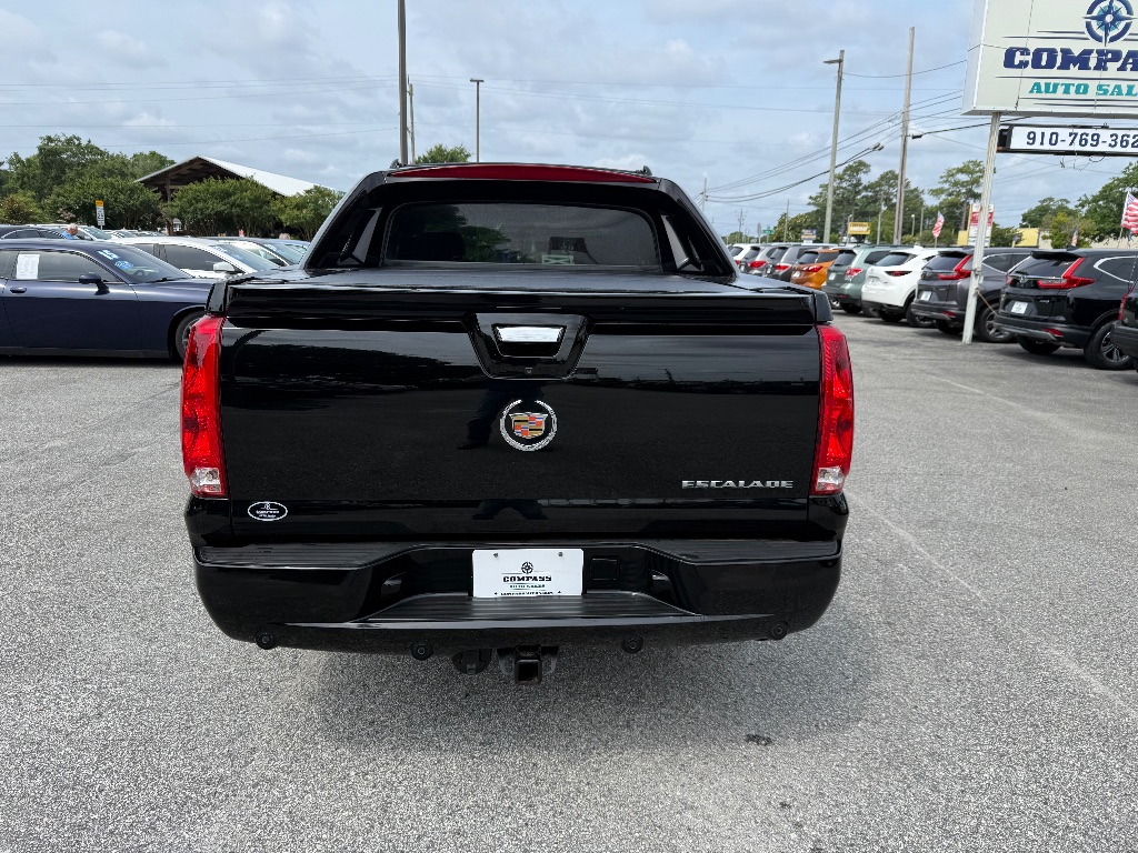 2013 Cadillac Escalade - $25,950